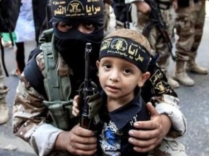 Bambini terroristi